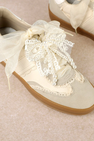 Pearl Dixie Sneaker